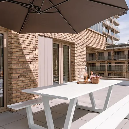 Huswell - Beautifully Decorated With Sunny Terrace Lejlighed